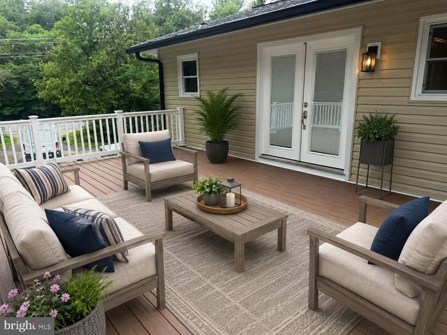 8093 MEETZE RD, Warrenton, VA 20187