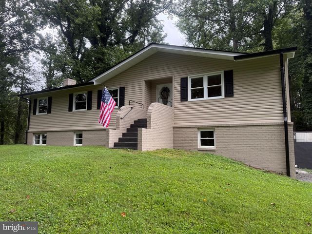 8093 MEETZE RD, Warrenton, VA 20187
