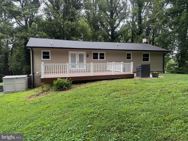 8093 MEETZE RD, Warrenton, VA 20187