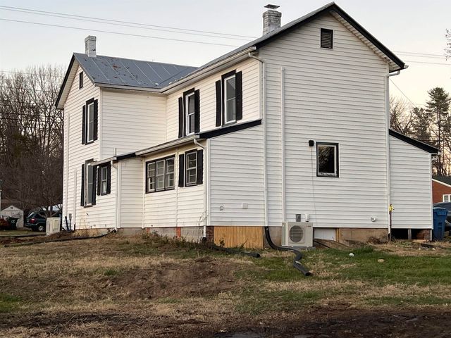 1795 NEW HOPE AND CRIMORA RD, Crimora, VA 24431