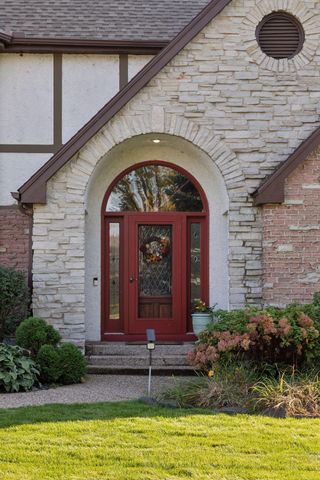 1801 Keller Lake Drive, Burnsville, MN 55306