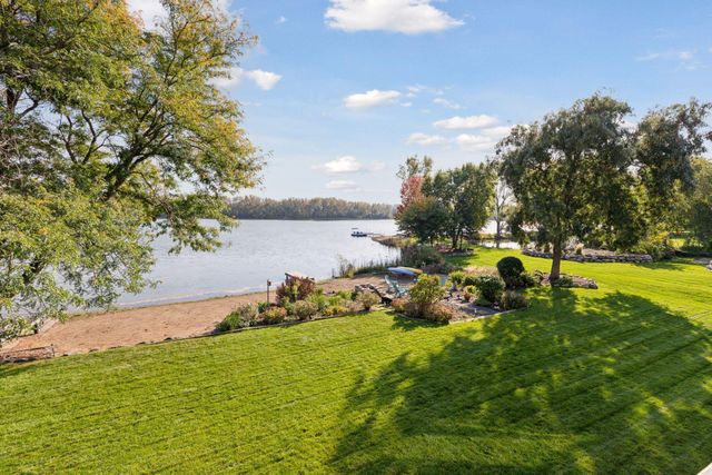 1801 Keller Lake Drive, Burnsville, MN 55306