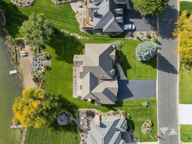 1801 Keller Lake Drive, Burnsville, MN 55306