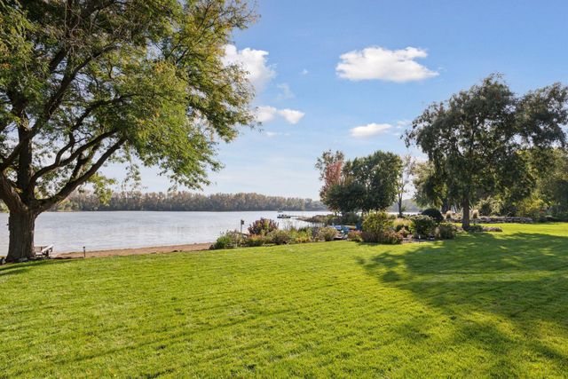 1801 Keller Lake Drive, Burnsville, MN 55306