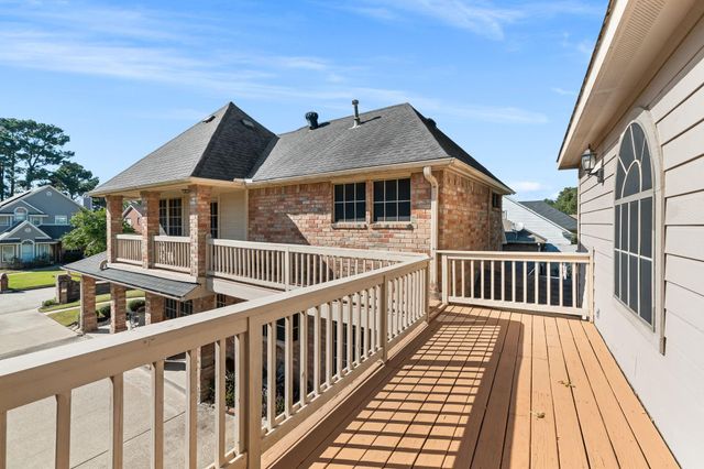 6971 Breezy Point, Willis, TX 77318