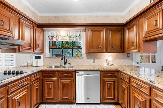 6971 Breezy Point, Willis, TX 77318