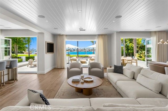 2401 Bayshore Drive, Newport Beach, CA 92663