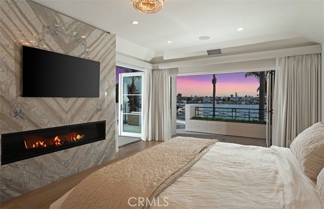 2401 Bayshore Drive, Newport Beach, CA 92663