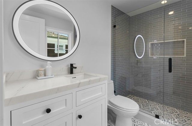 2401 Bayshore Drive, Newport Beach, CA 92663