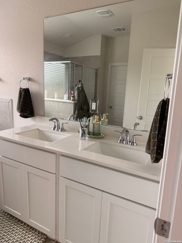 867 Shatterhand Blvd, San Antonio, TX 78260