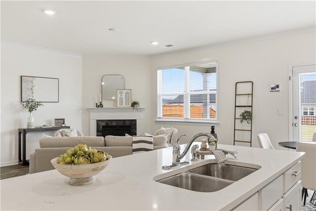 988 Blue Juniper Circle, Loganville, GA 30052