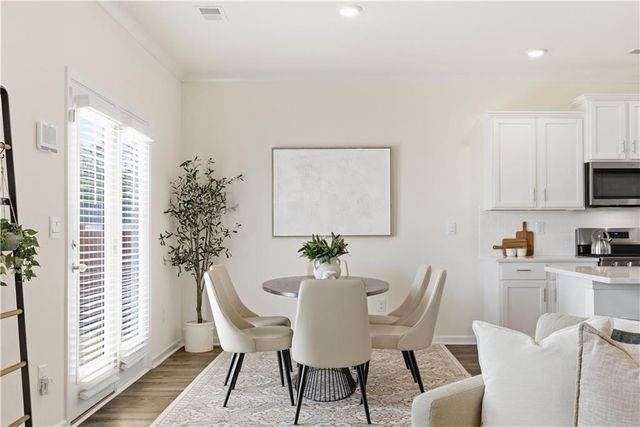 988 Blue Juniper Circle, Loganville, GA 30052