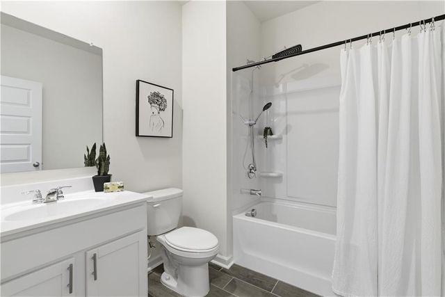 988 Blue Juniper Circle, Loganville, GA 30052