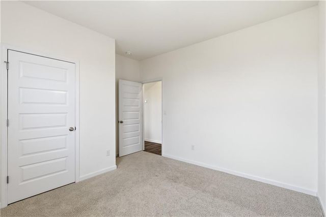 988 Blue Juniper Circle, Loganville, GA 30052