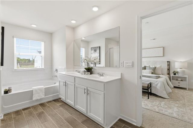 988 Blue Juniper Circle, Loganville, GA 30052