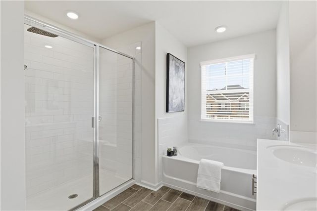 988 Blue Juniper Circle, Loganville, GA 30052