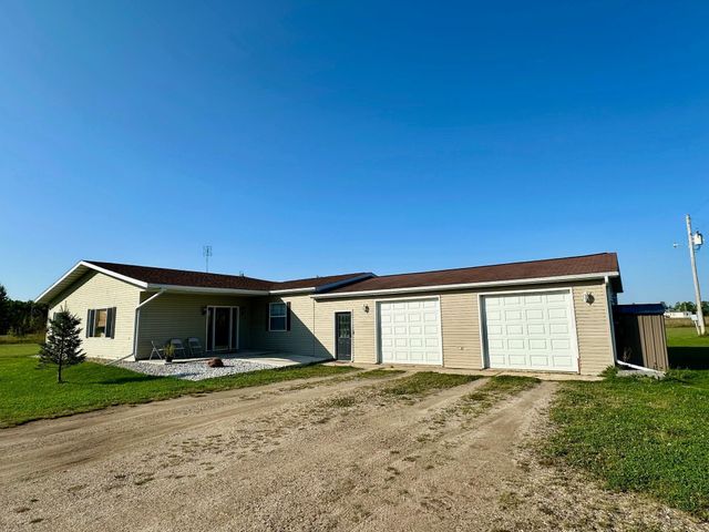 30997 340th Avenue, Roseau, MN 56751