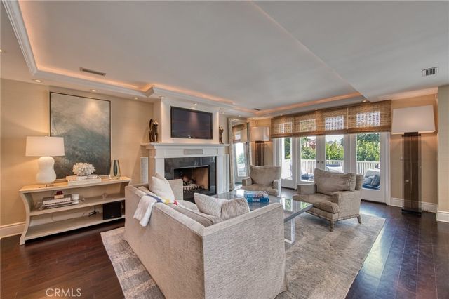 325 Poppy Avenue, Corona Del Mar, CA 92625