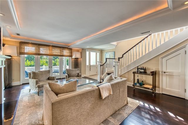 325 Poppy Avenue, Corona Del Mar, CA 92625