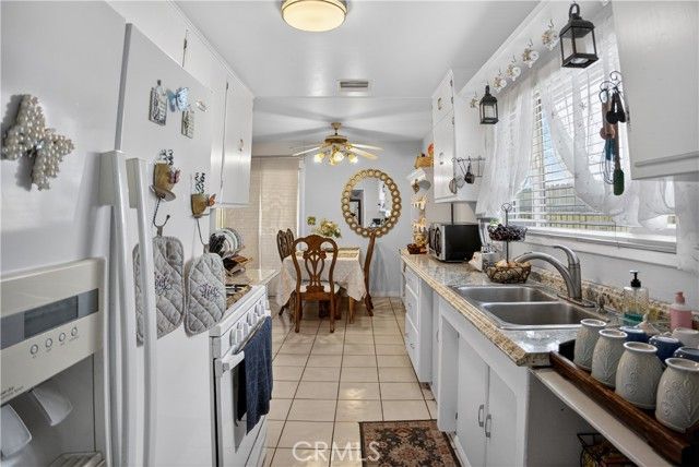 13314 Raven, Sylmar (los Angeles), CA 91342