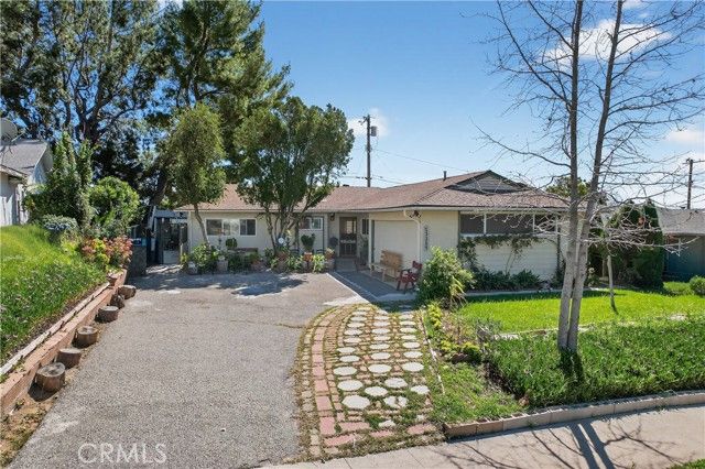 13314 Raven, Sylmar (los Angeles), CA 91342