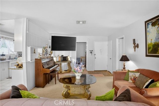 13314 Raven, Sylmar (los Angeles), CA 91342