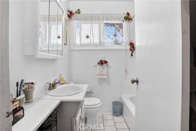 13314 Raven, Sylmar (los Angeles), CA 91342