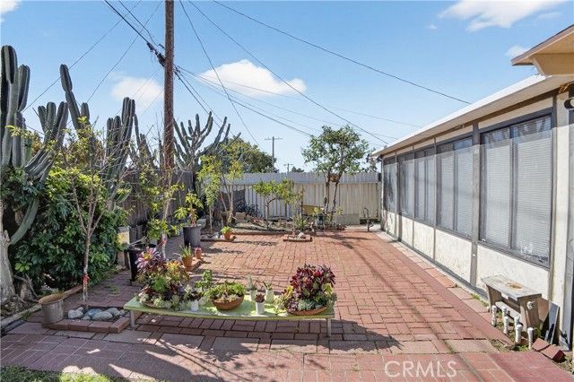 13314 Raven, Sylmar (los Angeles), CA 91342