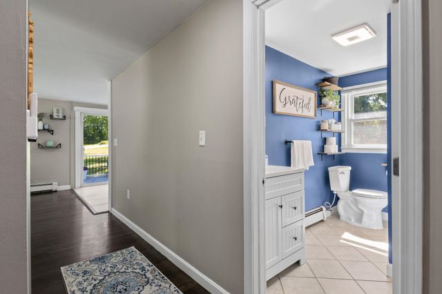 8 Diana Road, Derry, NH 03038