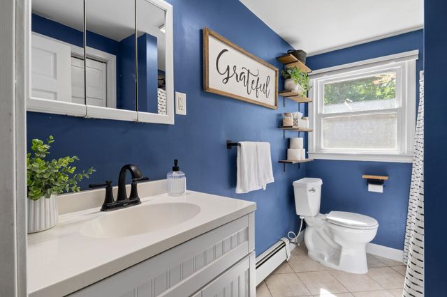 8 Diana Road, Derry, NH 03038
