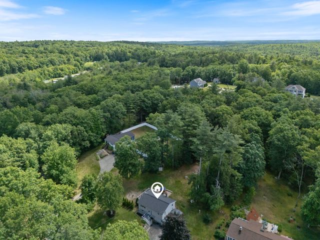 8 Diana Road, Derry, NH 03038