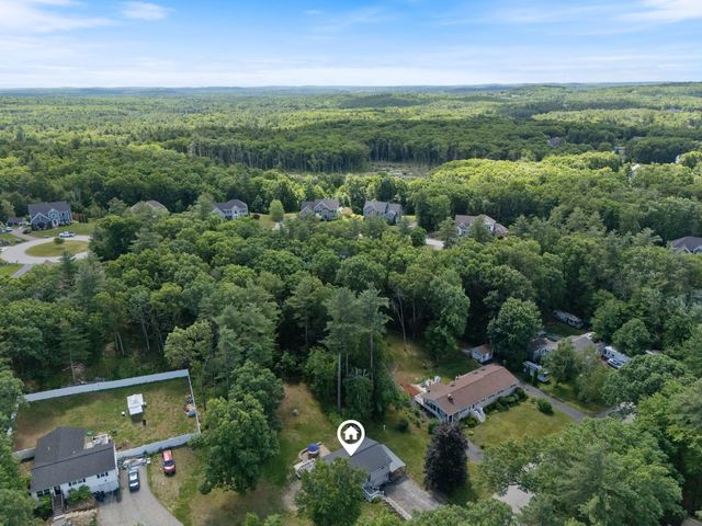8 Diana Road, Derry, NH 03038