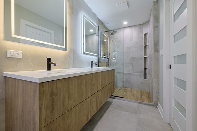 308 N Lockwood Avenue, Chicago, IL 60644