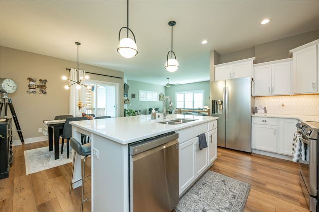 2204 SW Westwood Street, Ankeny, IA 50023