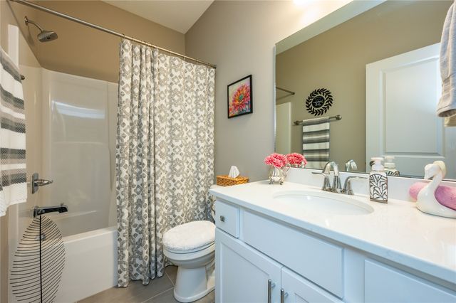 2204 SW Westwood Street, Ankeny, IA 50023