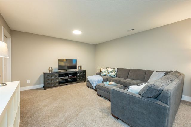 2204 SW Westwood Street, Ankeny, IA 50023