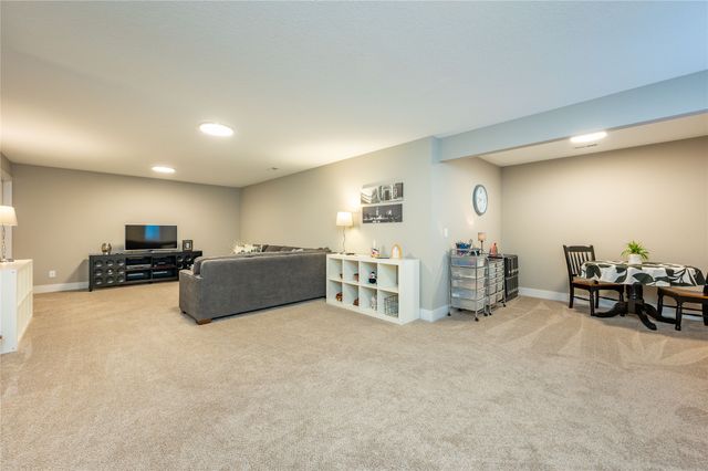 2204 SW Westwood Street, Ankeny, IA 50023