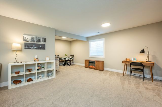 2204 SW Westwood Street, Ankeny, IA 50023