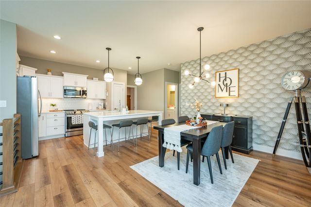 2204 SW Westwood Street, Ankeny, IA 50023