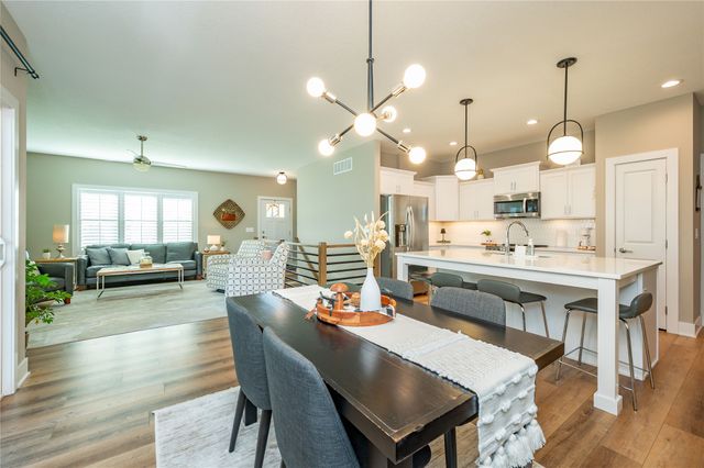 2204 SW Westwood Street, Ankeny, IA 50023