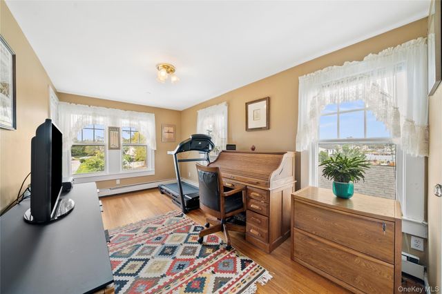 260 Ocean Avenue, Amityville, NY 11701