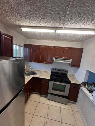 3071 E Sunrise Lakes Dr 306, Sunrise, FL 33322