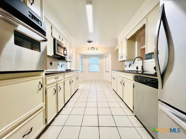 1507 Plantation Road, Victoria, TX 77904