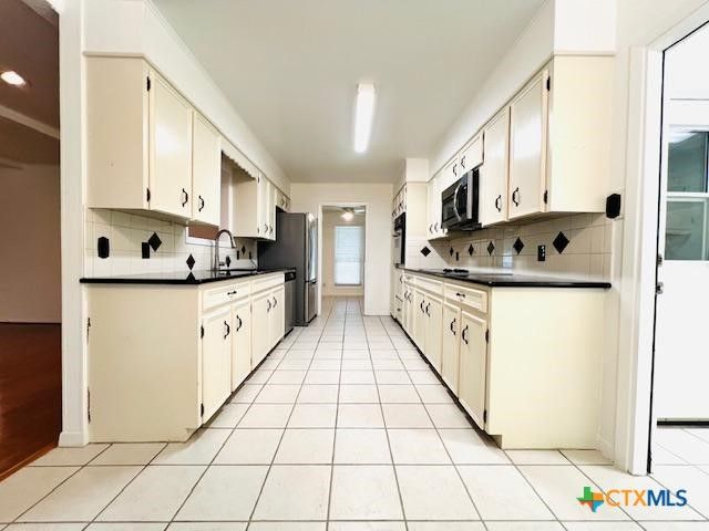 1507 Plantation Road, Victoria, TX 77904