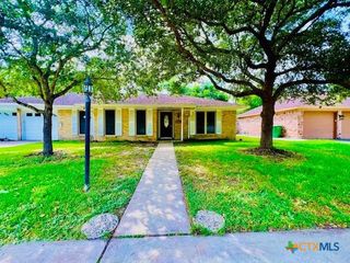 1507 Plantation Road, Victoria, TX 77904