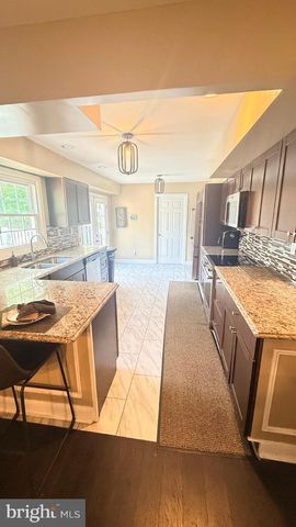 131 TOLEDO LN, Willingboro, NJ 08046