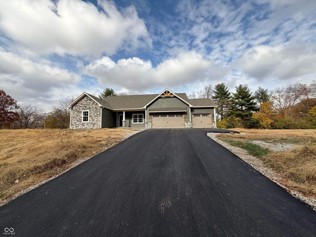 12008 Spring Creek Drive, Covington, IN 47932