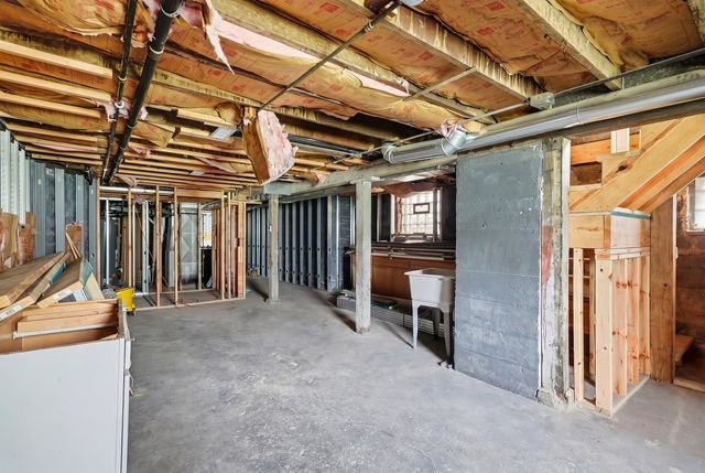 3056 E 87th Street, Chicago, IL 60617