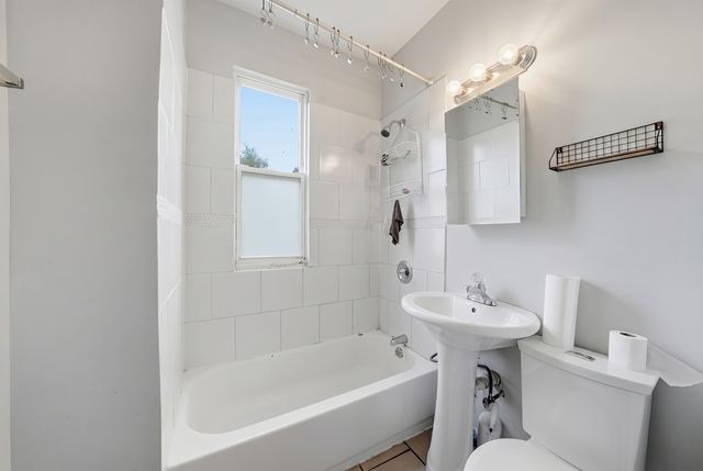 3056 E 87th Street, Chicago, IL 60617