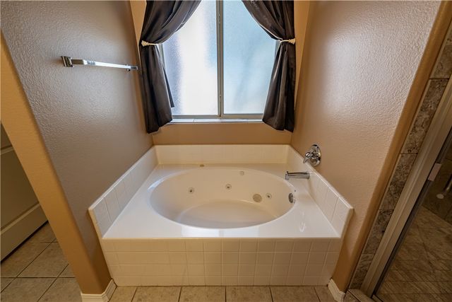 4748 Christy Dr Drive, Kingman, AZ 86409